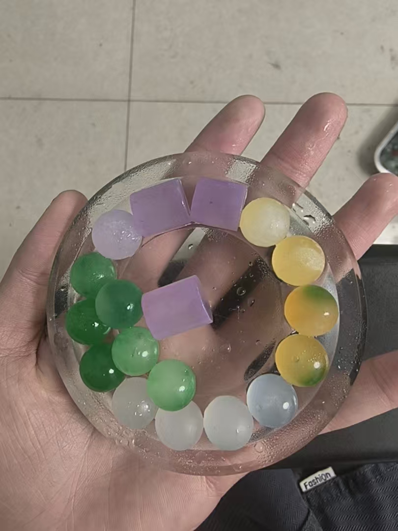 天然缅甸翡翠A货珠子